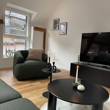 Mosel-Charm - Urige Dachgeschosswohnung - 3 Schlafzimmer Fuer 6 Personen - Liebevoll Renoviert & Gemuetlich Ürzig المظهر الخارجي الصورة