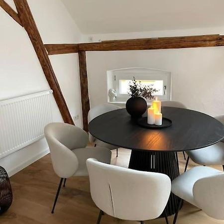 Mosel-Charm - Urige Dachgeschosswohnung - 3 Schlafzimmer Fuer 6 Personen - Liebevoll Renoviert & Gemuetlich Ürzig المظهر الخارجي الصورة